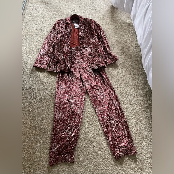NWT - Free People Velvet Blazer + Pants Suit Set. Size XS - Picture 11 of 16